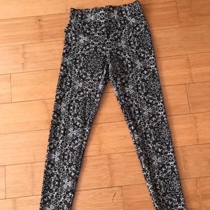 BCBG HIGH WAISTED LEGGINGS